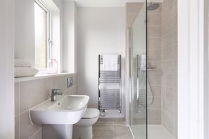 En-Suite - click for photo gallery